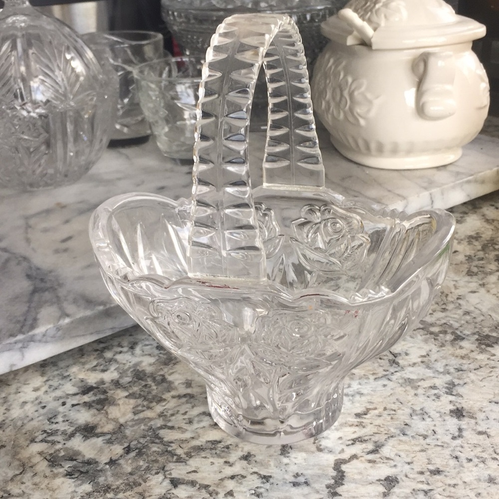 Crystal basket